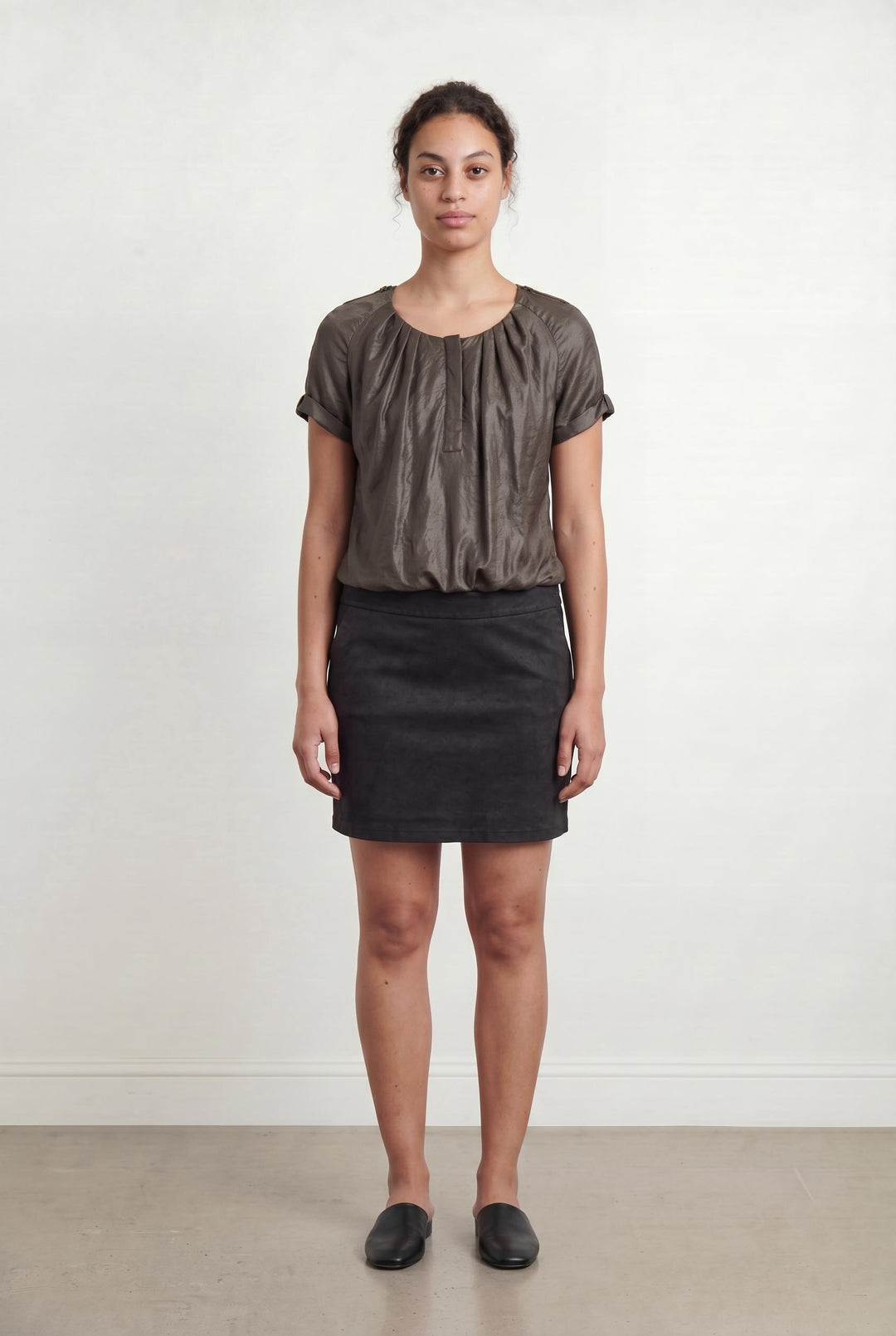 Robe Courte Kaki et Noire - Taille XL/42 de la marque IKKS | PARAD42932 - Vendu par Paradigme - Image 1