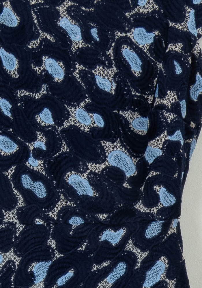 Robe Courte Bleu et Noire - Taille S/36 de la marque Sandro | PARAD43020 - Vendu par Paradigme - Image 3