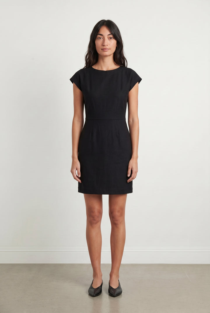 Robe Droite Noire - Taille M/38 de la marque ZAPA | PARAD43330 - Vendu par Paradigme - Image 1