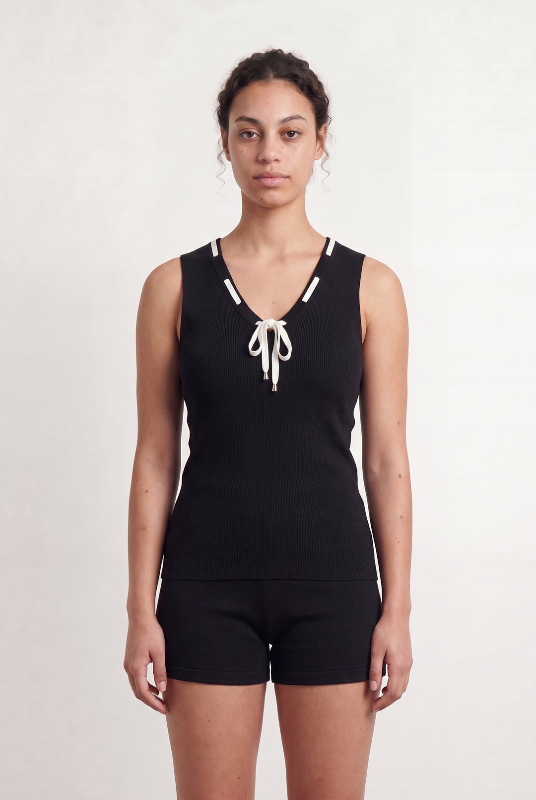 Débardeur Noir et Blanc - Taille XL/42 de la marque Maison 123 | PARAD43340 - Vendu par Paradigme - Image 1