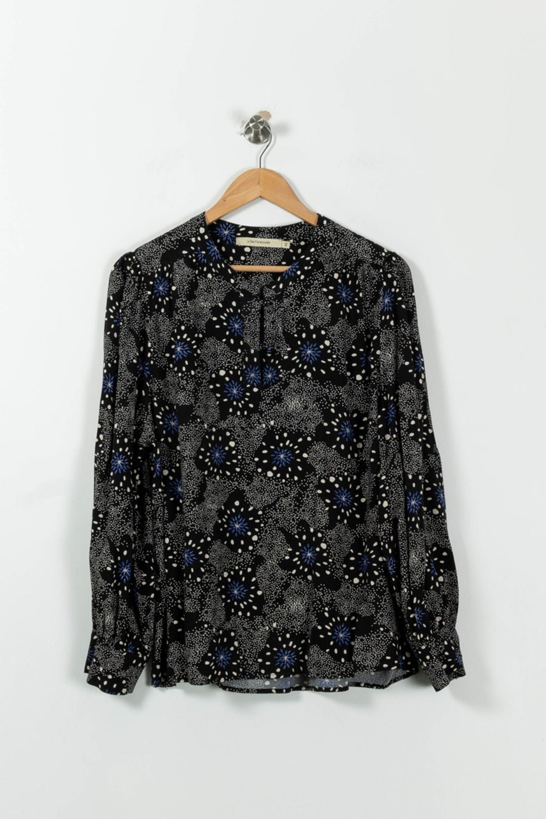 Blouse Noire et Bleue - Taille XXXL/46 de la marque La Fée Maraboutée | PARAD4427 - Vendu par Paradigme - Image 2