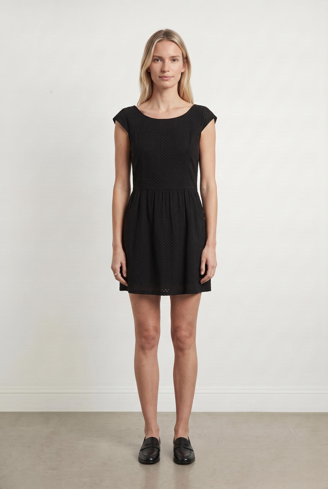Robe noire - Taille M/38 de la marque I.Code | PARAD44501 - Vendu par Paradigme - Image 1