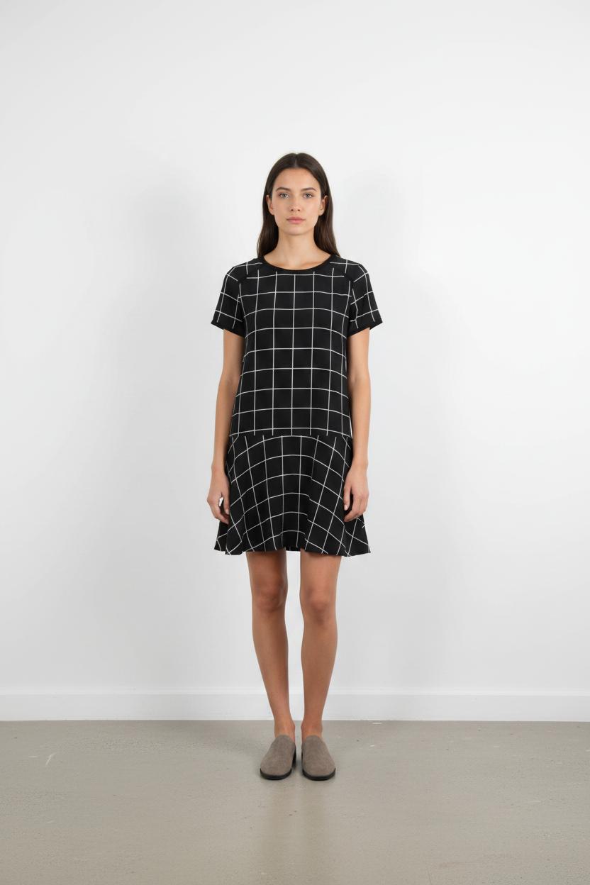 Robe Courte Noire et Blanche - Taille XL/42