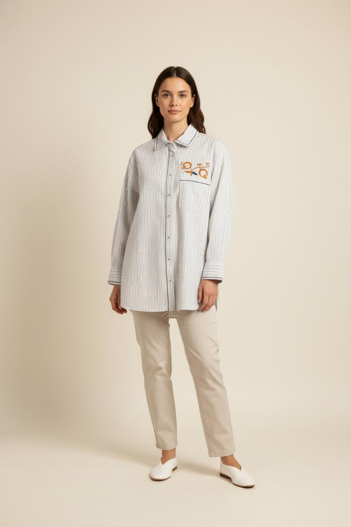 Chemise Rayée Blanche et Bleue - Taille XL/42 de la marque Stella Forest | PARAD44718 - Vendu par Paradigme - Image 1