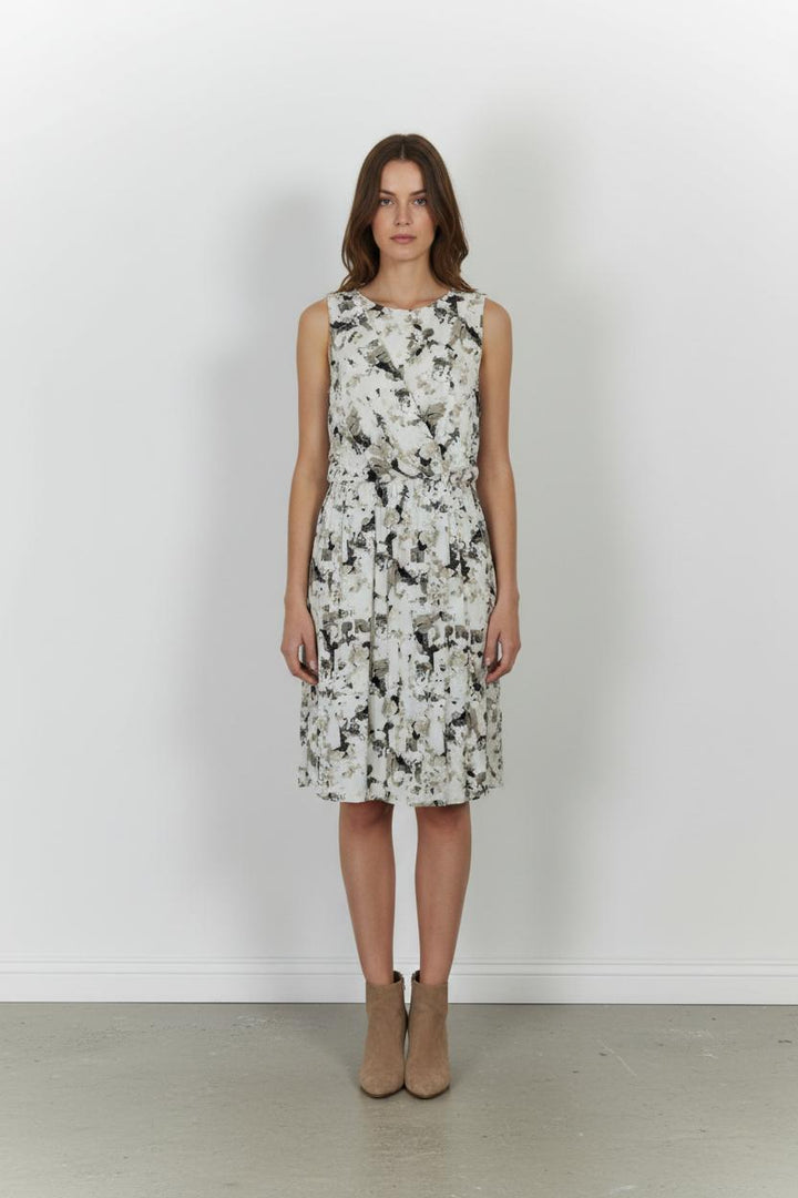 Robe Sans Manches Blanche et Noire - Taille S/36 de la marque Max Mara | PARAD44785 - Vendu par Paradigme - Image 1