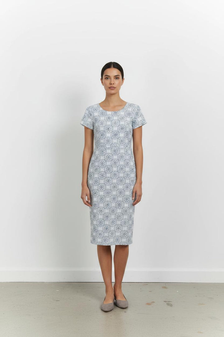 Robe Midi Blanche et Bleue - Taille L/40 de la marque Agnès b. | PARAD44939 - Vendu par Paradigme - Image 1