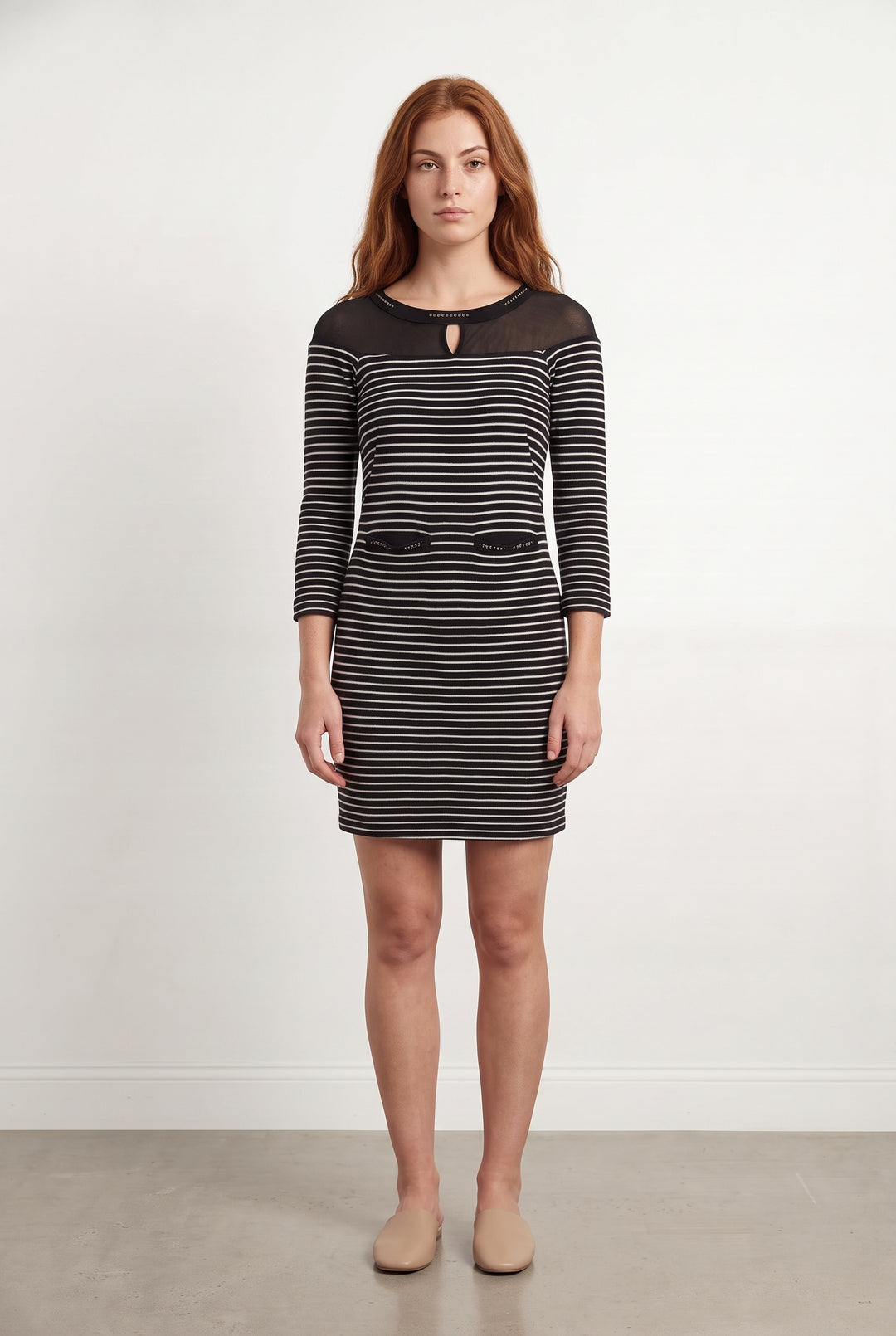 Robe noire rayée - Taille S/36 de la marque One Step | PARAD45202 - Vendu par Paradigme - Image 1