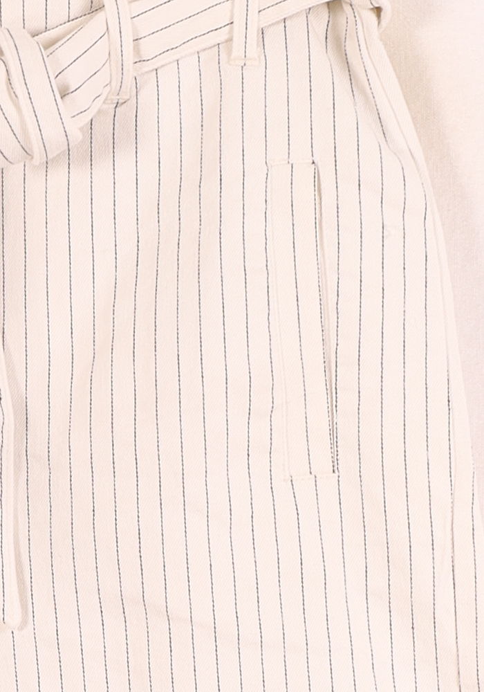 Short Blanc à Rayures - Taille M/38 de la marque Bérénice | PARAD46574 - Vendu par Paradigme - Image 3
