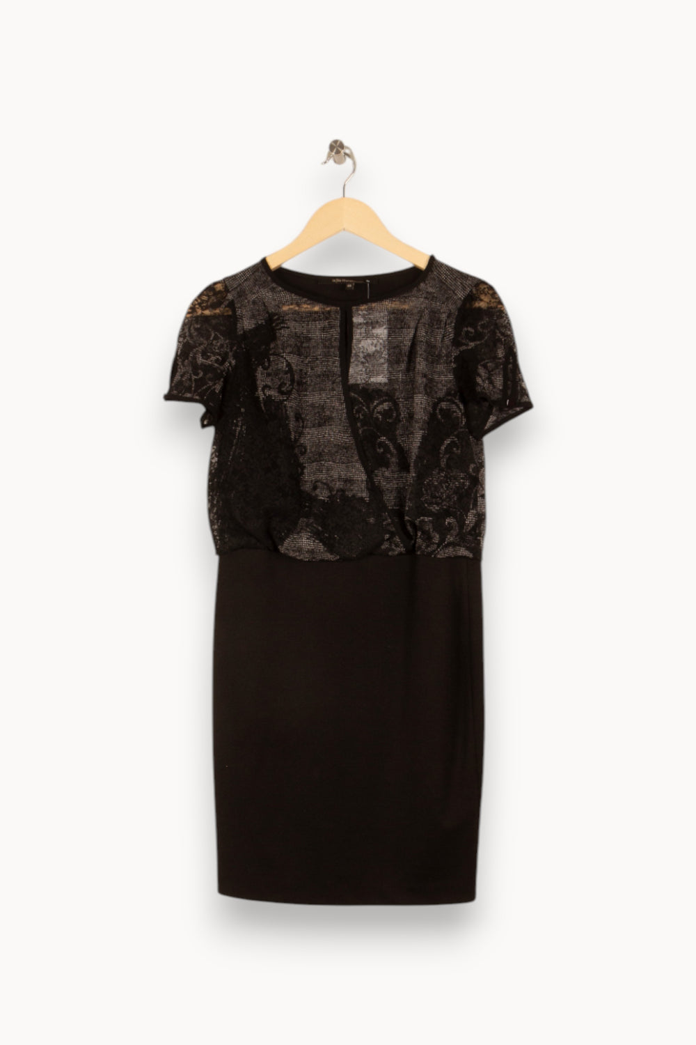 Robe noire - Taille M/38 de la marque La Fée Maraboutée | PARAD47855 - Vendu par Paradigme - Image 1