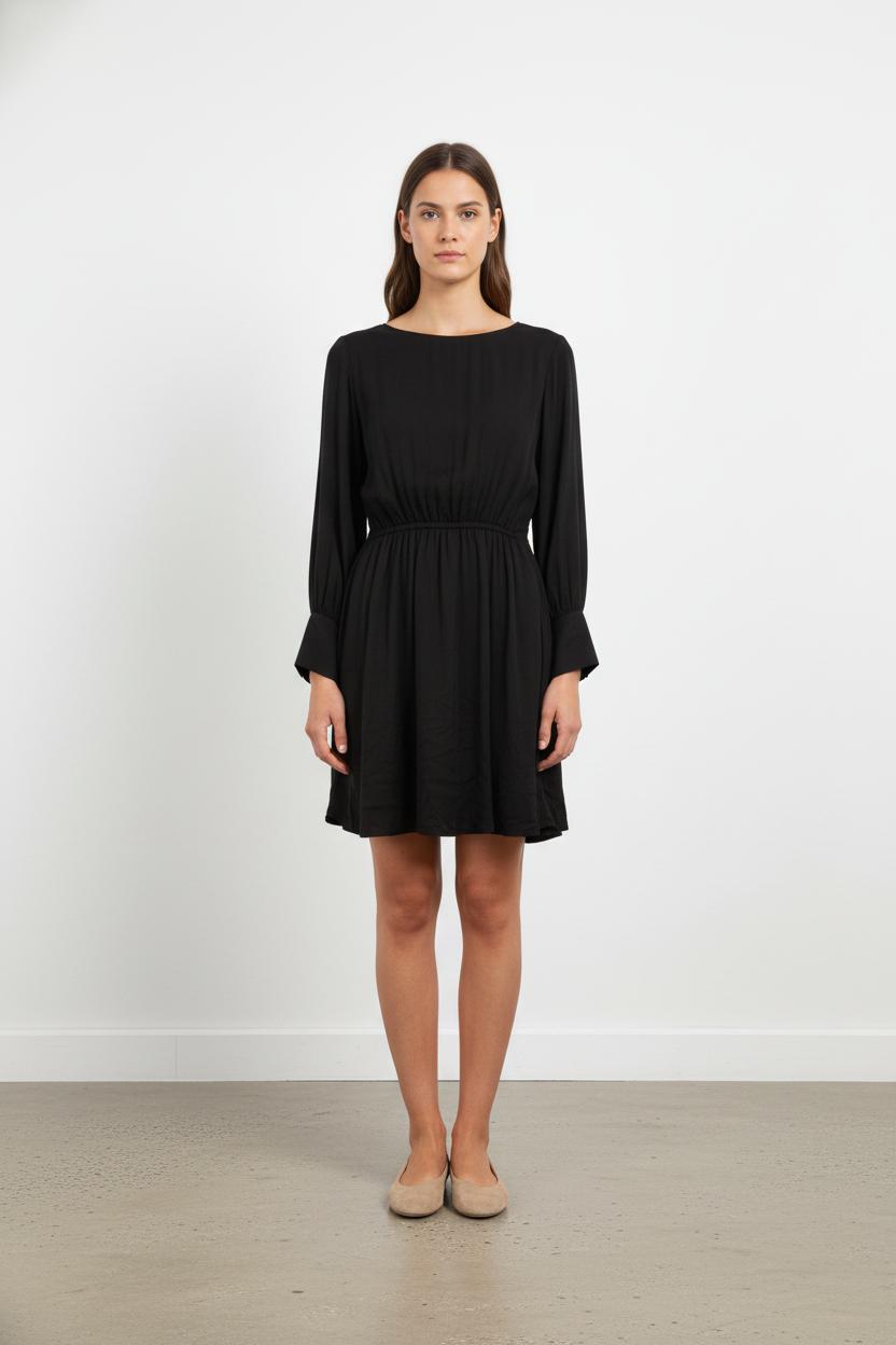 Robe noire - Taille M/38