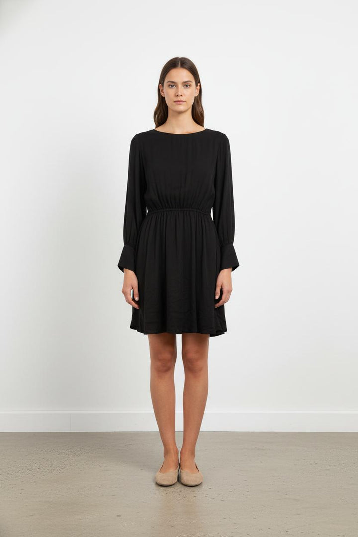 Robe noire - Taille M/38