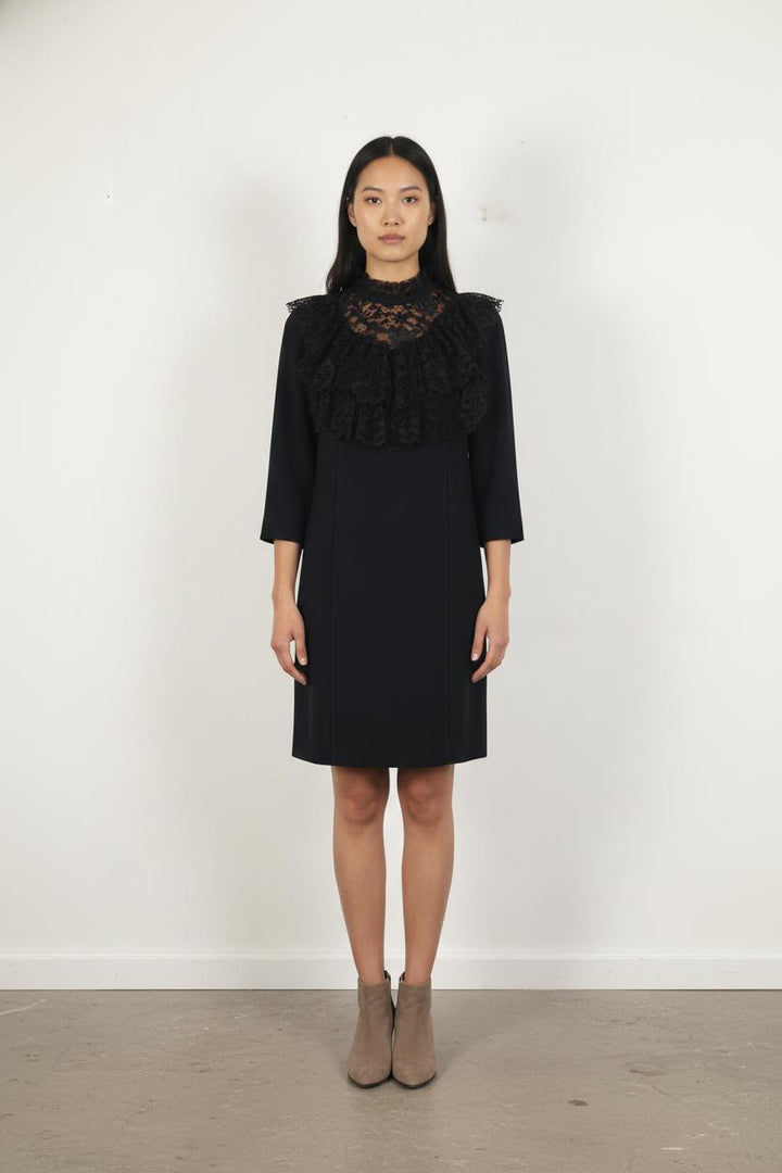 Robe en Dentelle Noire - Taille M/38