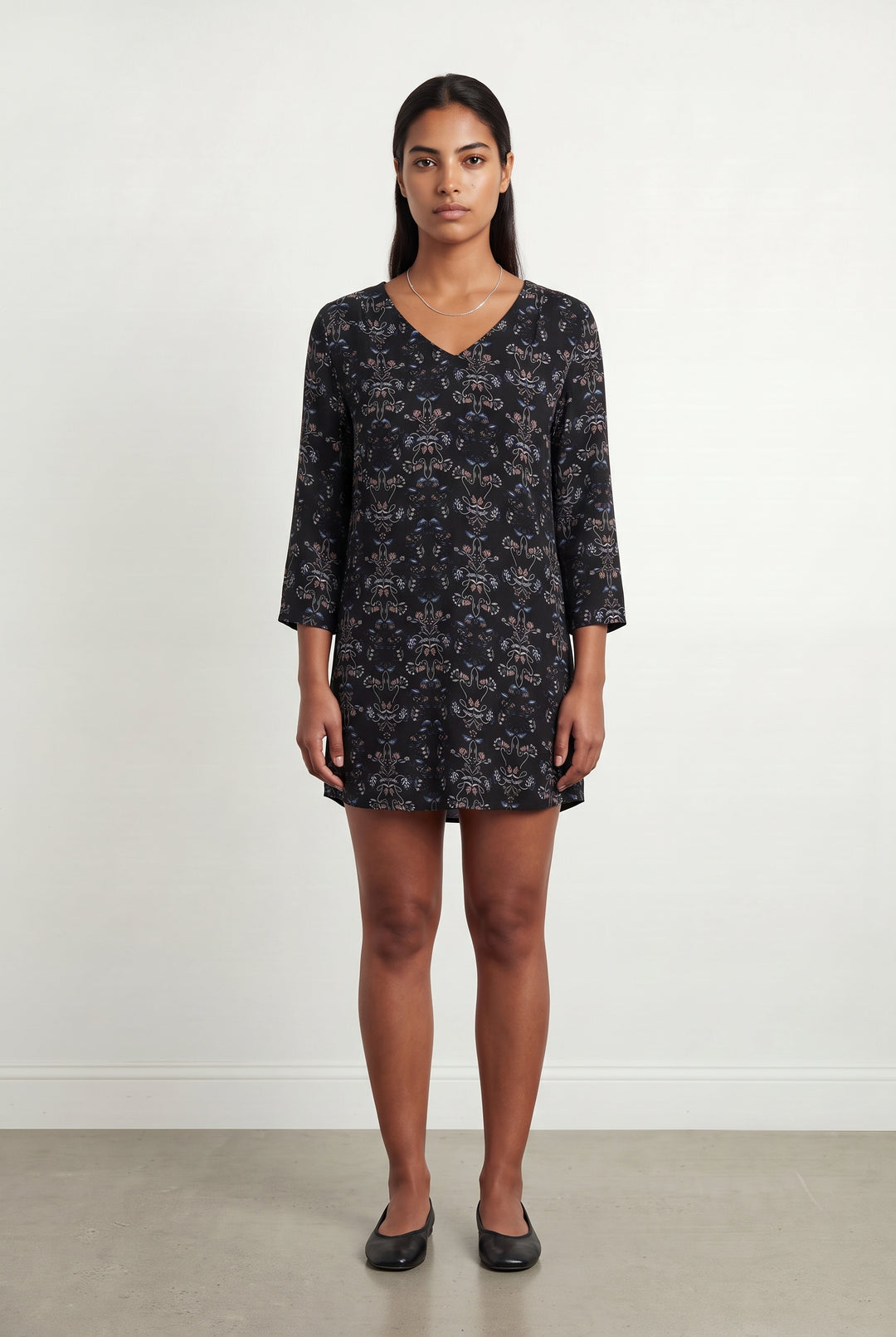 Robe Courte Noire et Bleue - Taille L/40 de la marque Suncoo | PARAD49292 - Vendu par Paradigme - Image 1