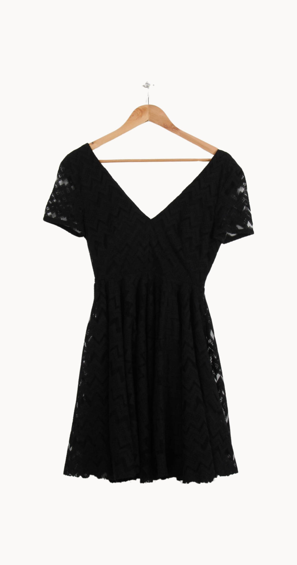 Robe Courte Noire - Taille S/36 de la marque Sandro | PARAD49374 - Vendu par Paradigme - Image 2