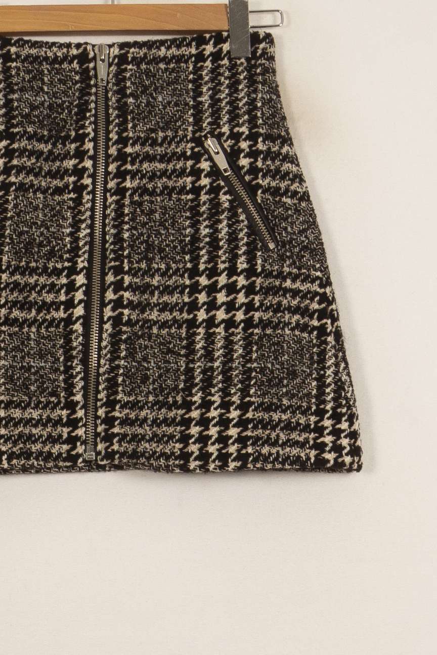 Jupe Courte Noire et Blanche - Taille S/36 de la marque The Kooples | PARAD49455 - Vendu par Paradigme - Image 3