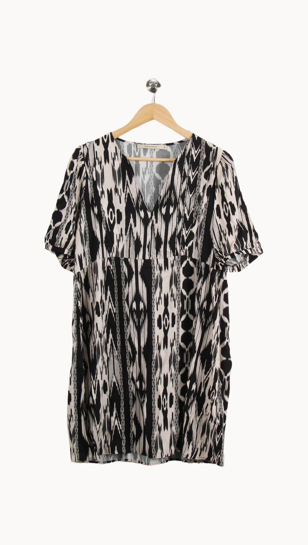 Robe Noire et Blanche - Taille L/40 de la marque La Fée Maraboutée | PARAD50528 - Vendu par Paradigme - Image 2