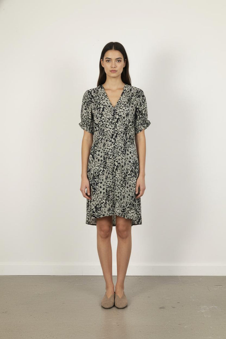 Robe Fleurie Noire et Blanche - Taille L/40