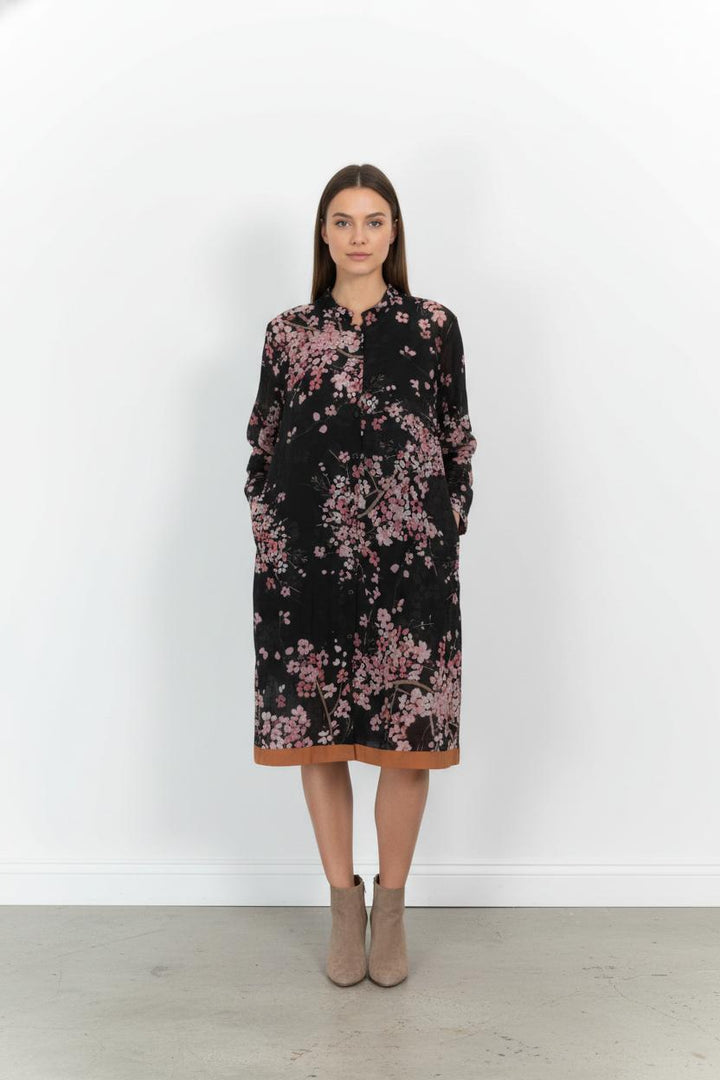 Robe Fleurie Noire et Rose - Taille XXL/44 de la marque Marina Rinaldi | PARAD52305 - Vendu par Paradigme - Image 1