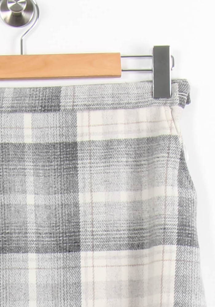 Jupe Courte Grise et Blanche - Taille M/38 de la marque Comptoir des Cotonniers | PARAD52608 - Vendu par Paradigme - Image 3