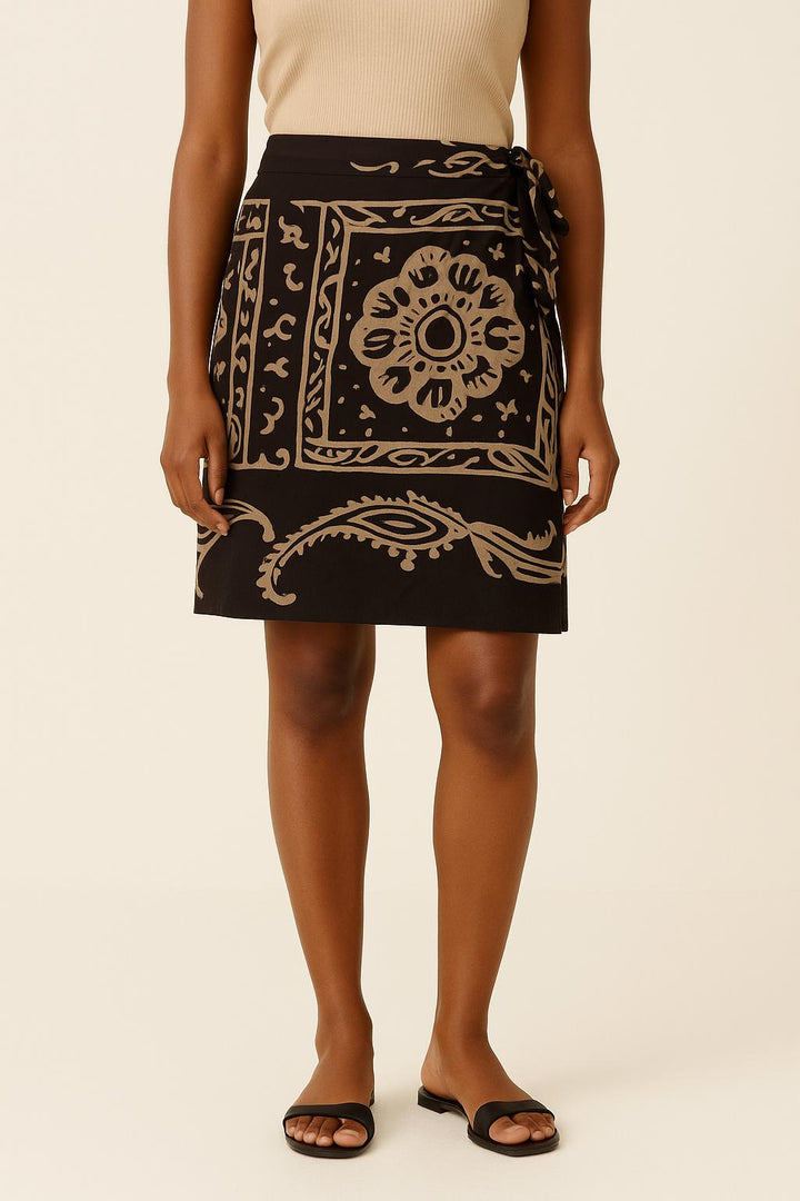 Jupe Noire et Beige - Taille M/38 de la marque La Fée Maraboutée | PARAD53597 - Vendu par Paradigme - Image 1