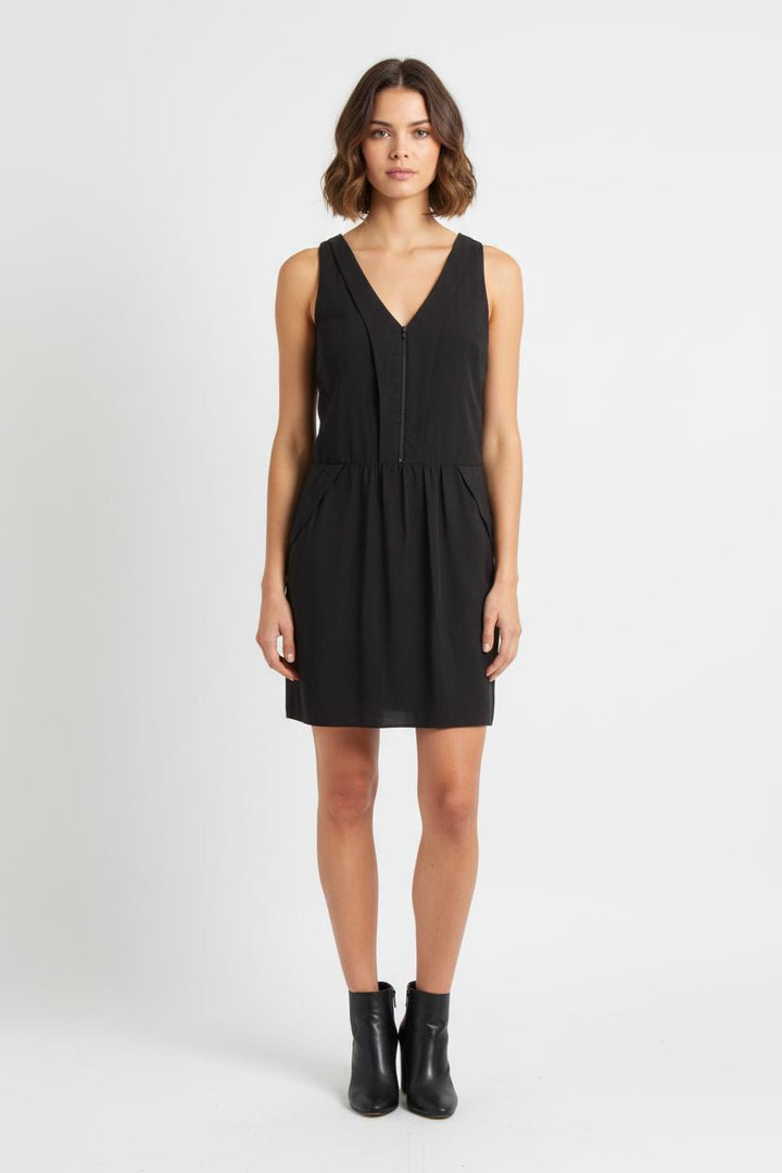 Robe Sans Manches Noire - Taille M/38 de la marque IKKS | PARAD54625 - Vendu par Paradigme - Image 1