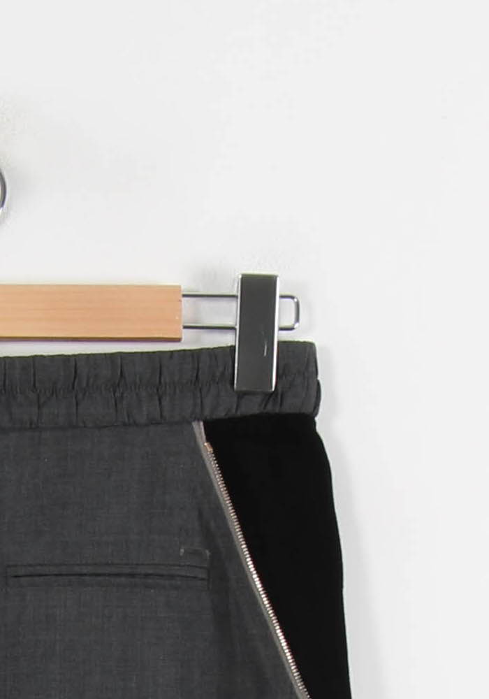 Jupe Droite Grise et Noire - Taille S/36 de la marque IKKS | PARAD54801 - Vendu par Paradigme - Image 3