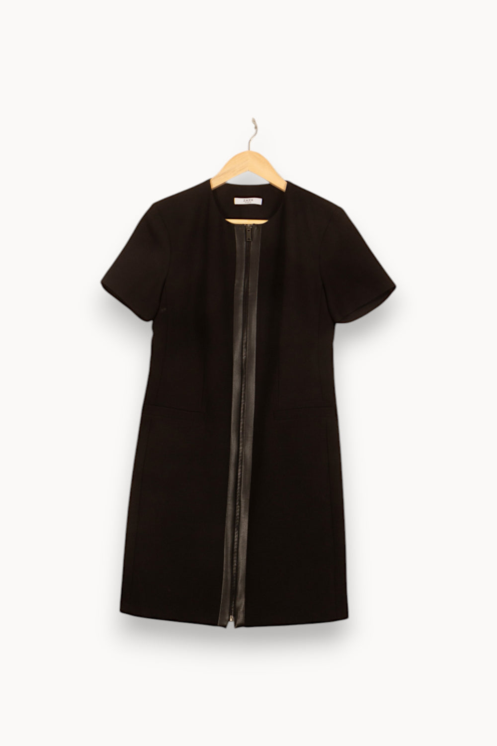 Robe Courte Noire - Taille M/38 de la marque ZAPA | PARAD55051 - Vendu par Paradigme - Image 2