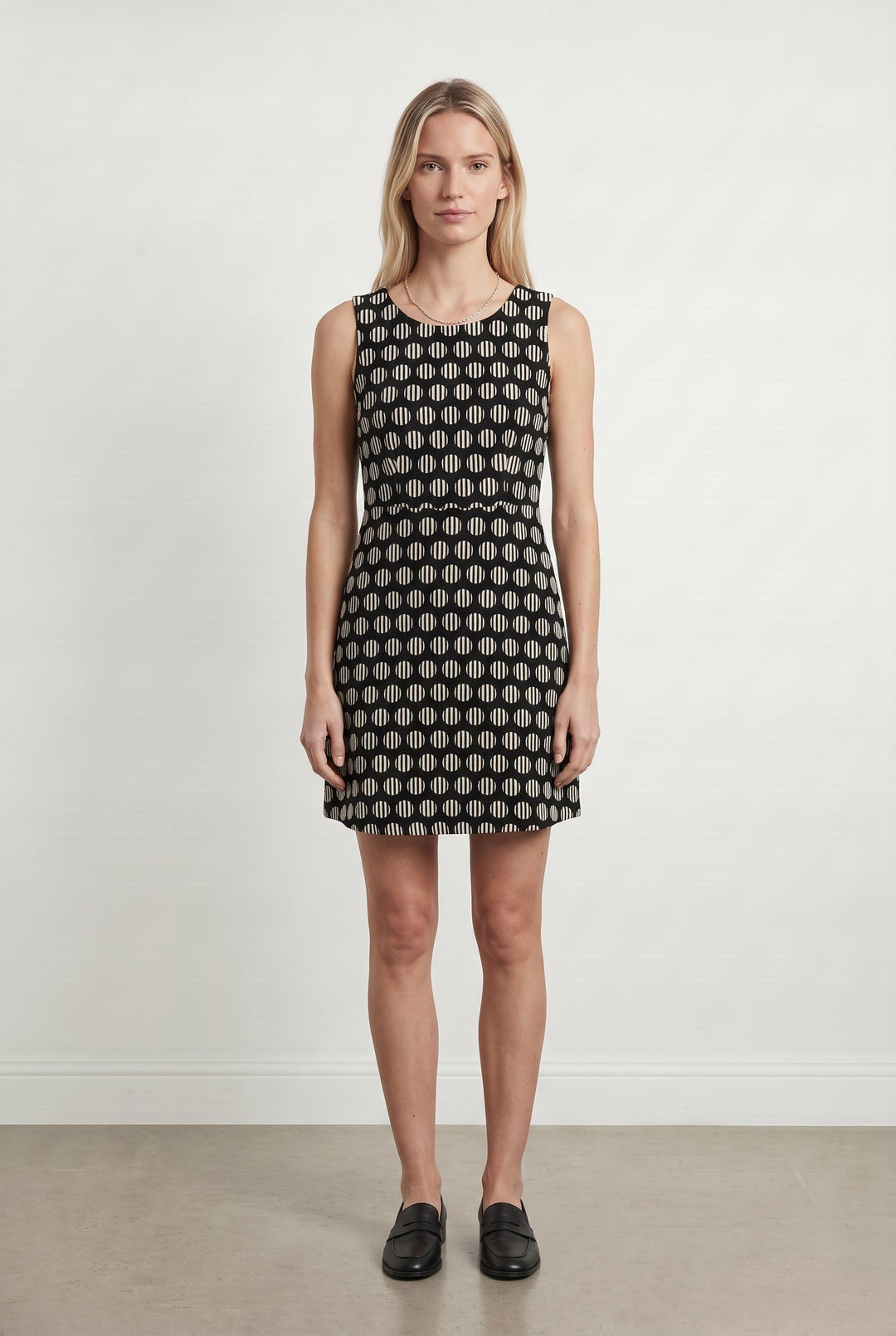 Robe Noire et Blanche - Taille S/36 de la marque La Fée Maraboutée | PARAD55478 - Vendu par Paradigme - Image 1