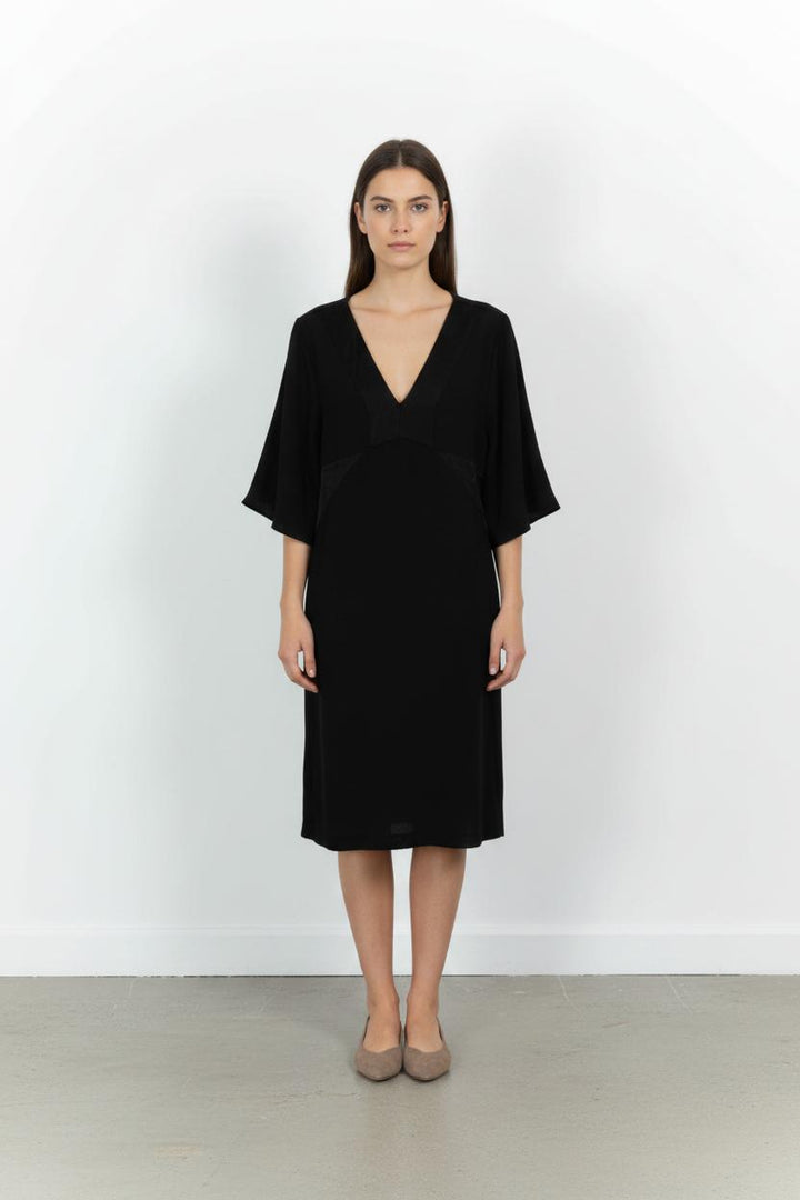 Robe Noire - Taille XXL/44 de la marque IKKS | PARAD55551 - Vendu par Paradigme - Image 1