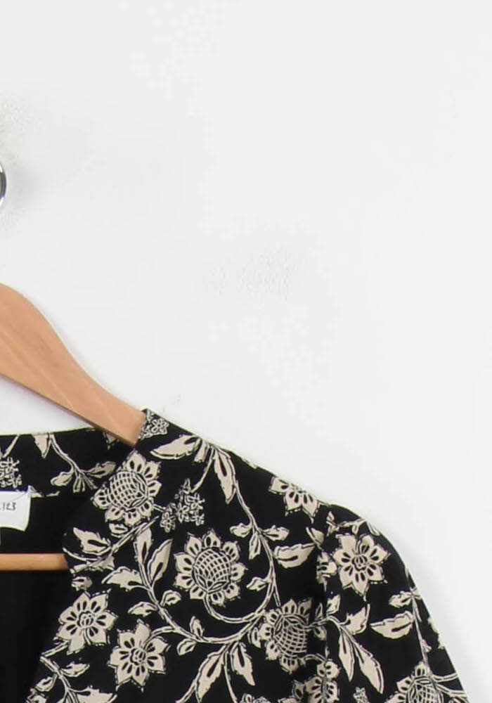 Robe Fleurie Noire et Blanche - Taille XS/34 de la marque Maison 123 | PARAD56050 - Vendu par Paradigme - Image 3