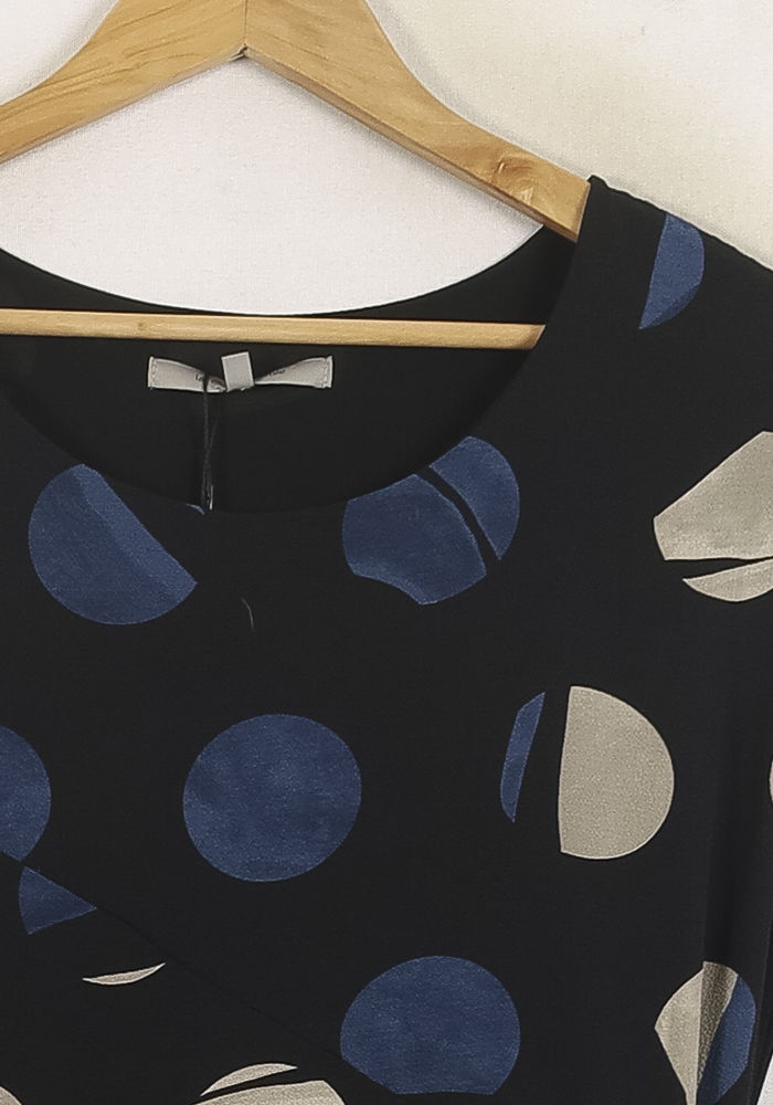 Robe Noire et Bleue - Taille M/38 de la marque La Fée Maraboutée | PARAD56816 - Vendu par Paradigme - Image 3