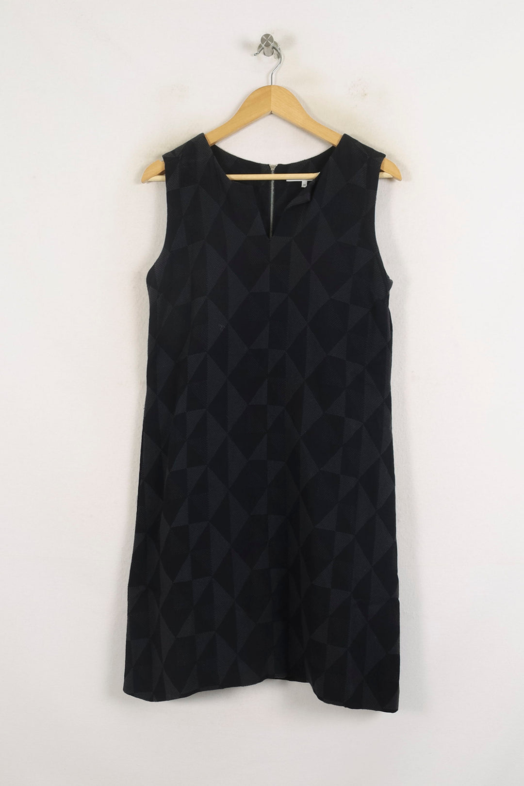 Robe Sans Manches Noire - Taille M/38 de la marque Gerard Darel | PARAD56982 - Vendu par Paradigme - Image 2