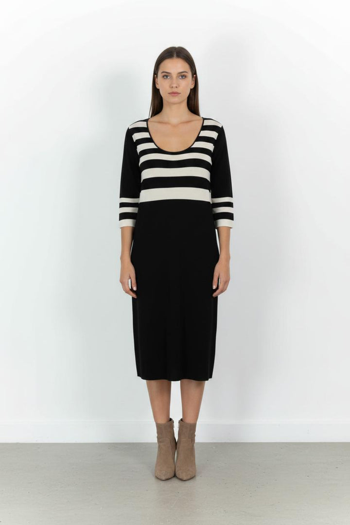 Robe Longue Noire et Blanche - Taille XXL/44 de la marque Marina Rinaldi | PARAD57326 - Vendu par Paradigme - Image 1