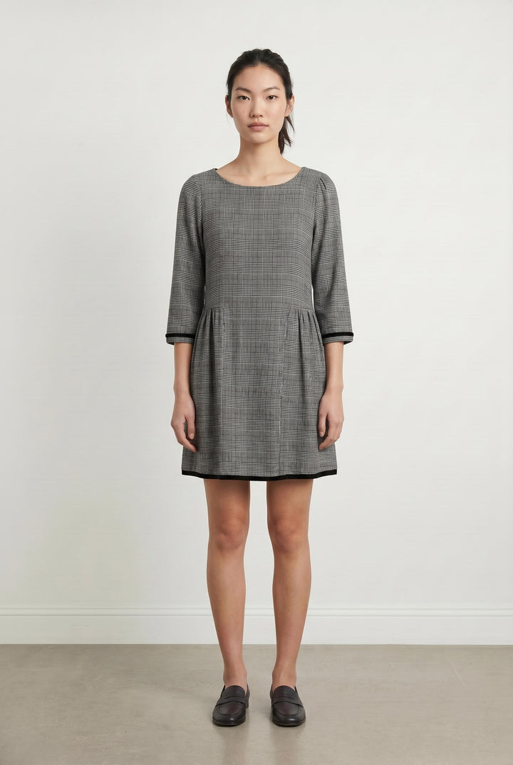 Robe Grise - Taille M/38 de la marque La Fée Maraboutée | PARAD57558 - Vendu par Paradigme - Image 1