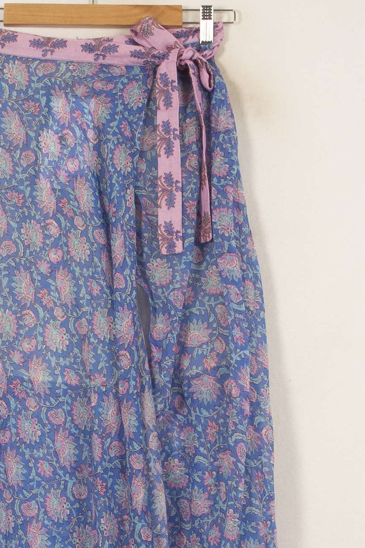 Jupe Portefeuille Bleue et Rose - Taille S/36 de la marque Louise Misha | PARAD59385 - Vendu par Paradigme - Image 3
