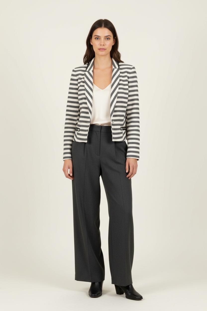 Veste Tailleur Blanche et Noire - Taille S/36 de la marque Maje | PARAD60542 - Vendu par Paradigme - Image 1