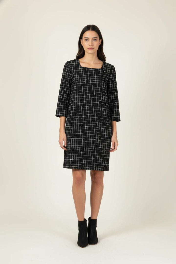 Robe Noire et Blanche - Taille XL/42 de la marque La Fée Maraboutée | PARAD60654 - Vendu par Paradigme - Image 1