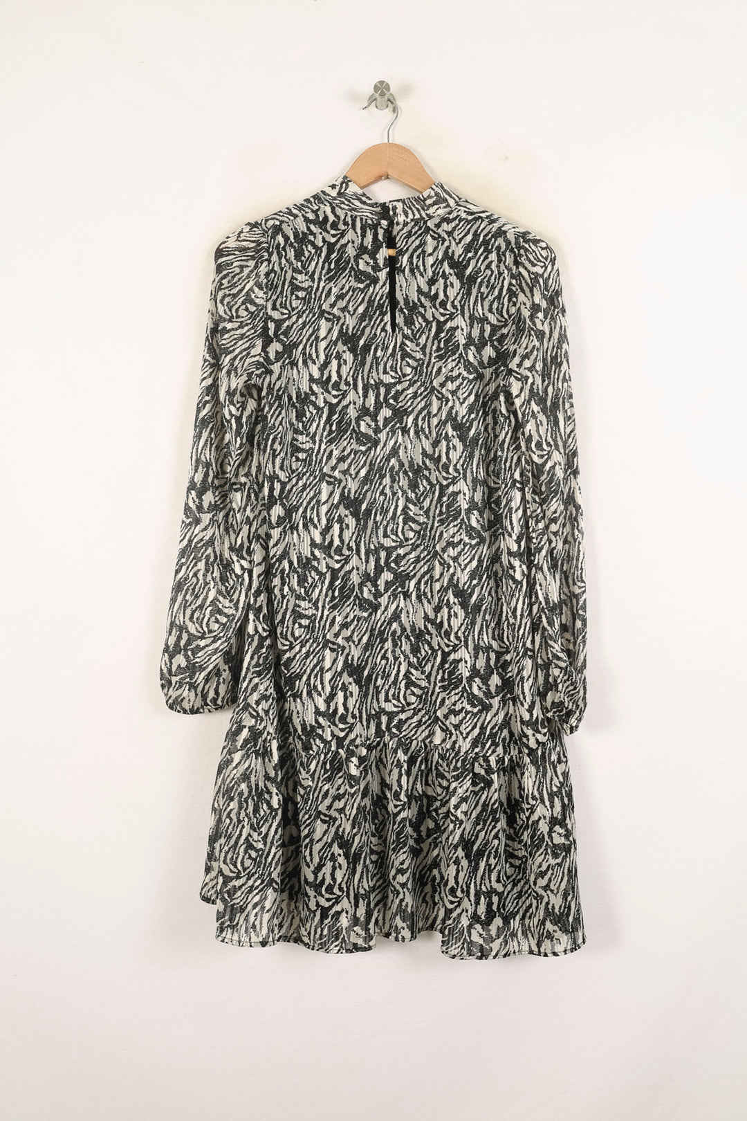 Robe Courte Noire et Blanche - Taille M/38 de la marque IKKS | PARAD60715 - Vendu par Paradigme - Image 4