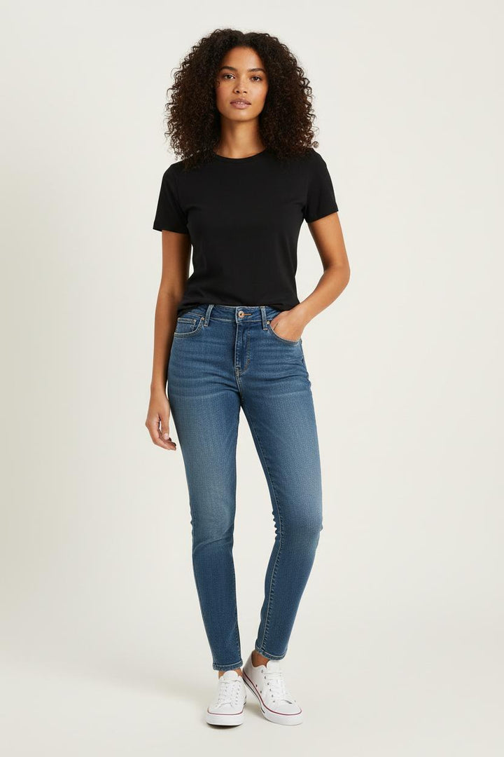 Jean Slim Bleu - Taille M/38 de la marque Levi's | PARAD60722 - Vendu par Paradigme - Image 1