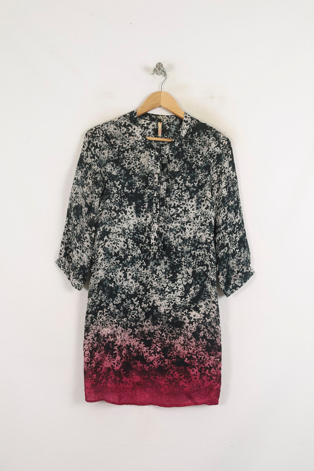 Robe Courte Noire et Rose - Taille S/36 de la marque I.Code | PARAD60844 - Vendu par Paradigme - Image 2