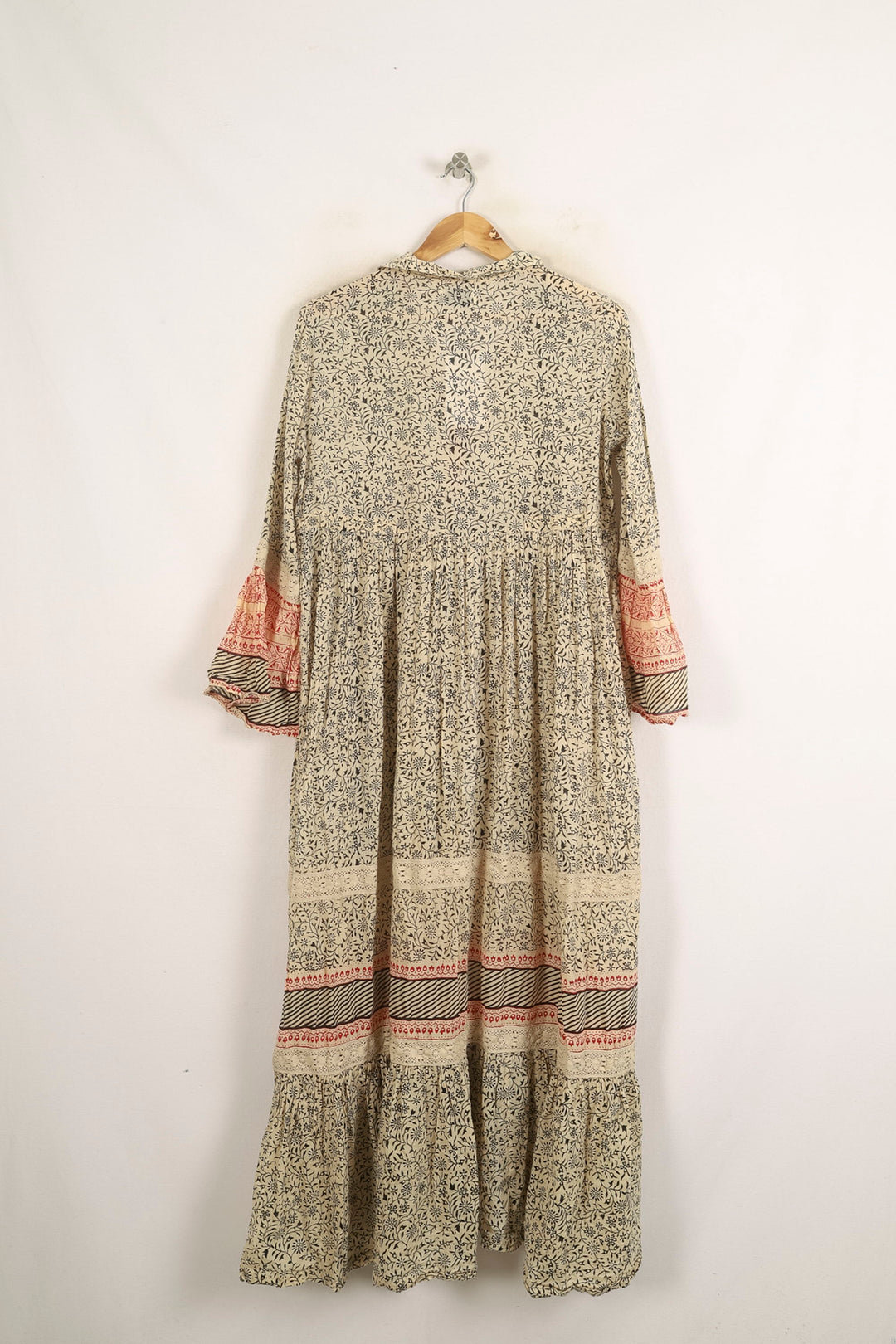 Robe Longue Beige et Rouge - Taille L/40 de la marque Stella Forest | PARAD60905 - Vendu par Paradigme - Image 4
