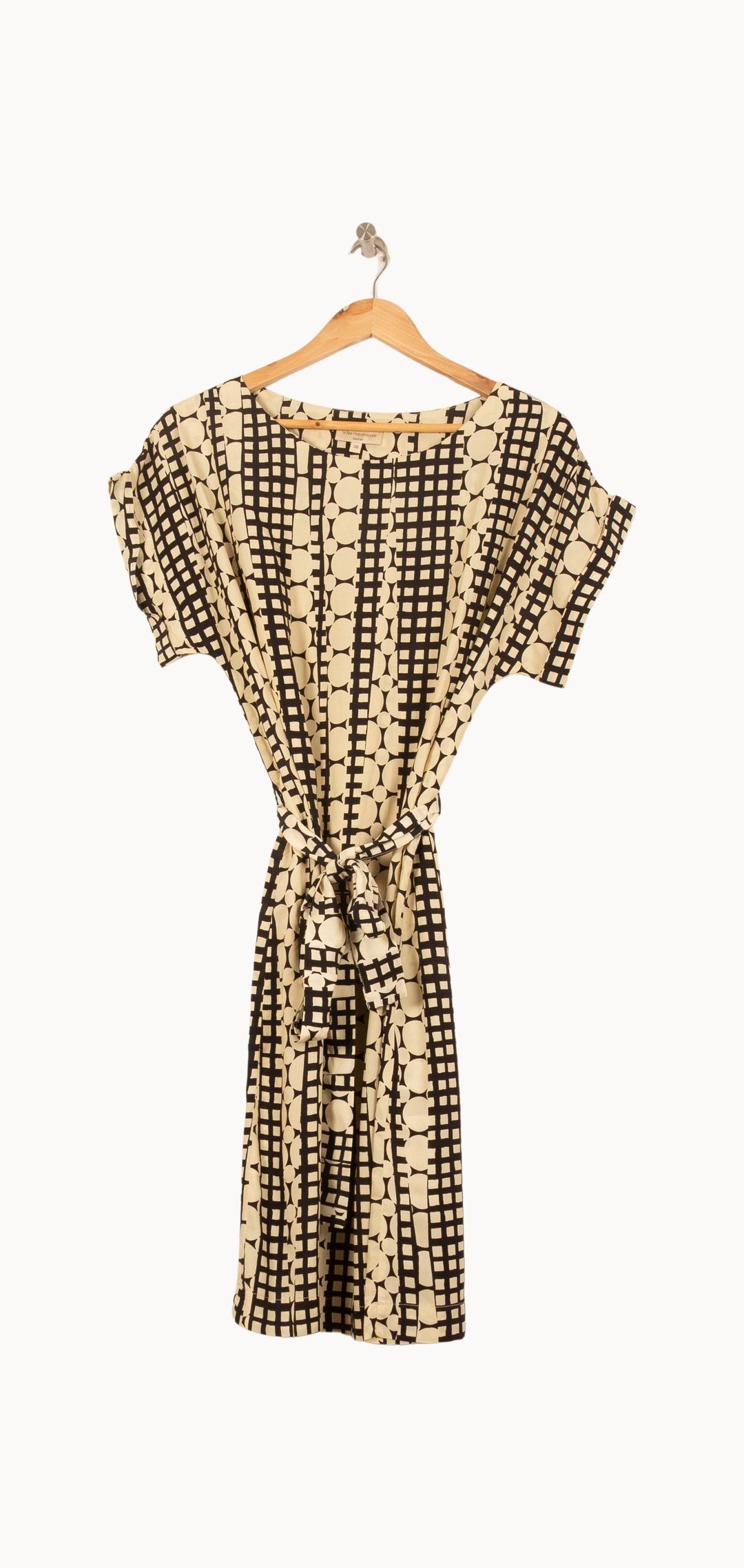 Robe Beige et Noire - Taille M/38 de la marque La Fée Maraboutée | PARAD60999 - Vendu par Paradigme - Image 2