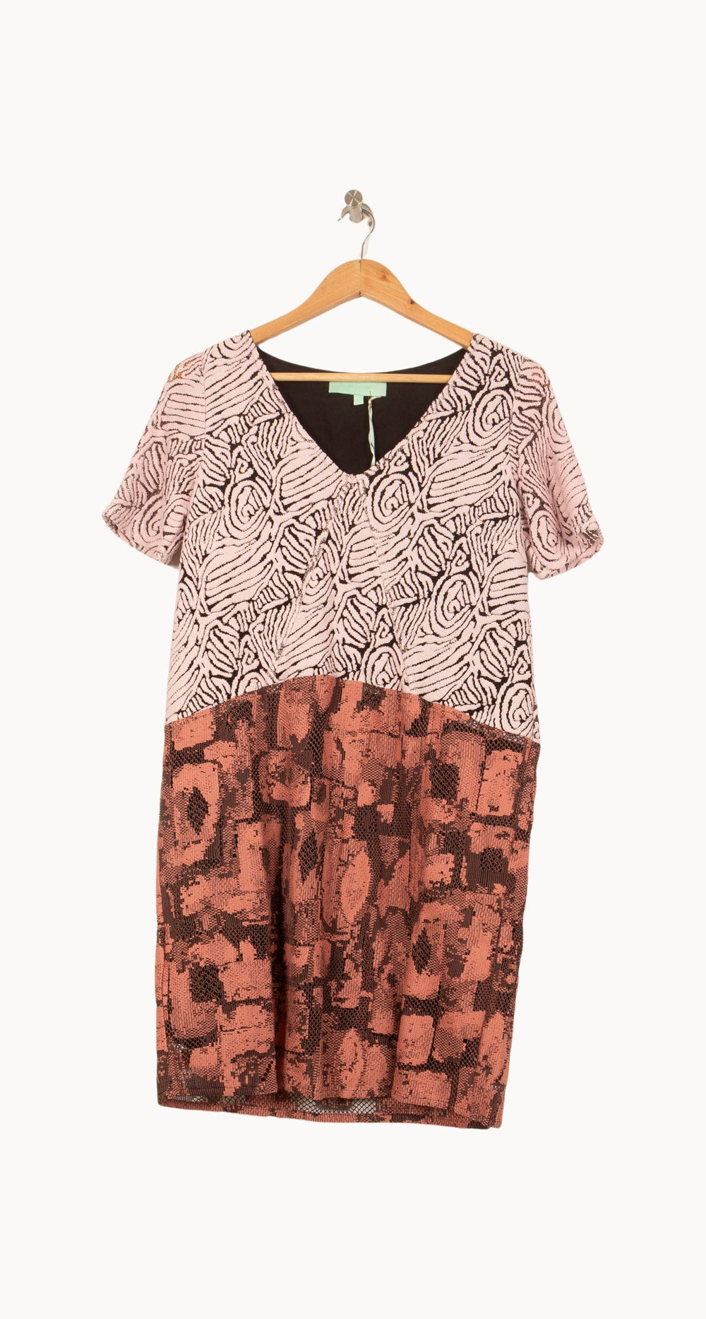 Robe Midi Rose et Noire - Taille S/36 de la marque Heimstone | PARAD61106 - Vendu par Paradigme - Image 2