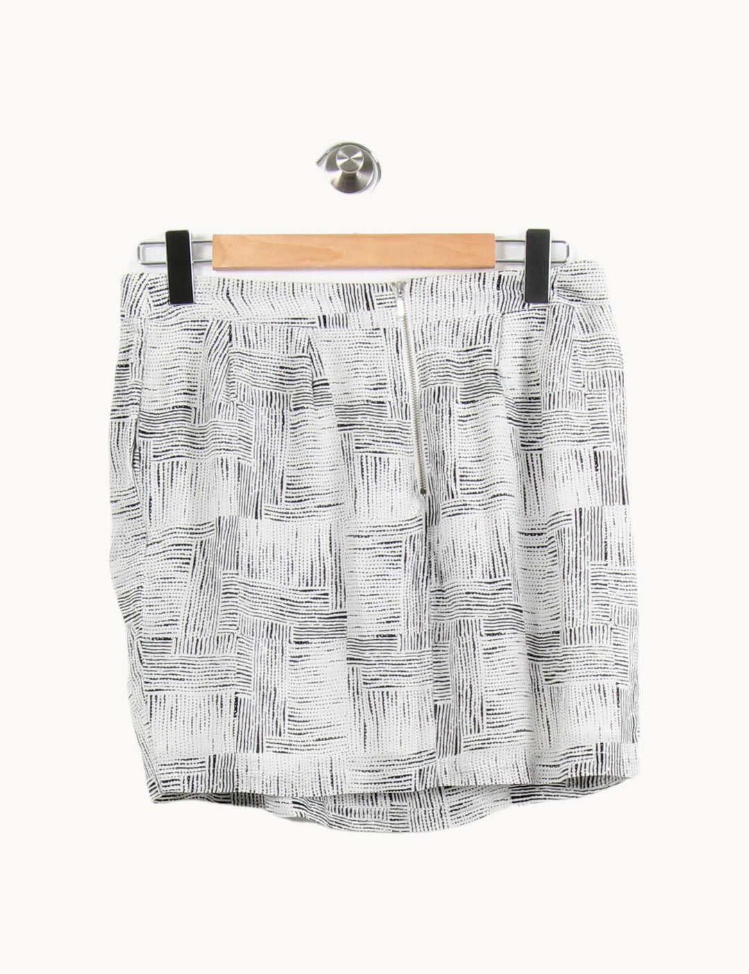 Jupe Blanche et Noire - Taille L/40 de la marque La Fée Maraboutée | PARAD61285 - Vendu par Paradigme - Image 4