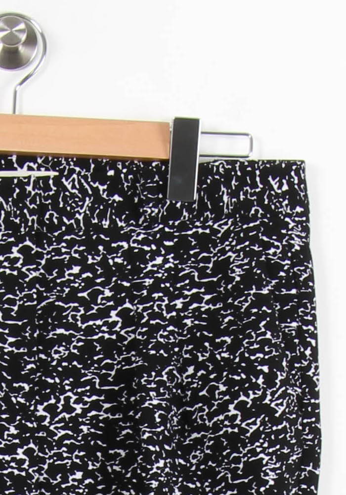 Pantalon Noir et Blanc - Taille M/38 de la marque American Vintage | PARAD61566 - Vendu par Paradigme - Image 3