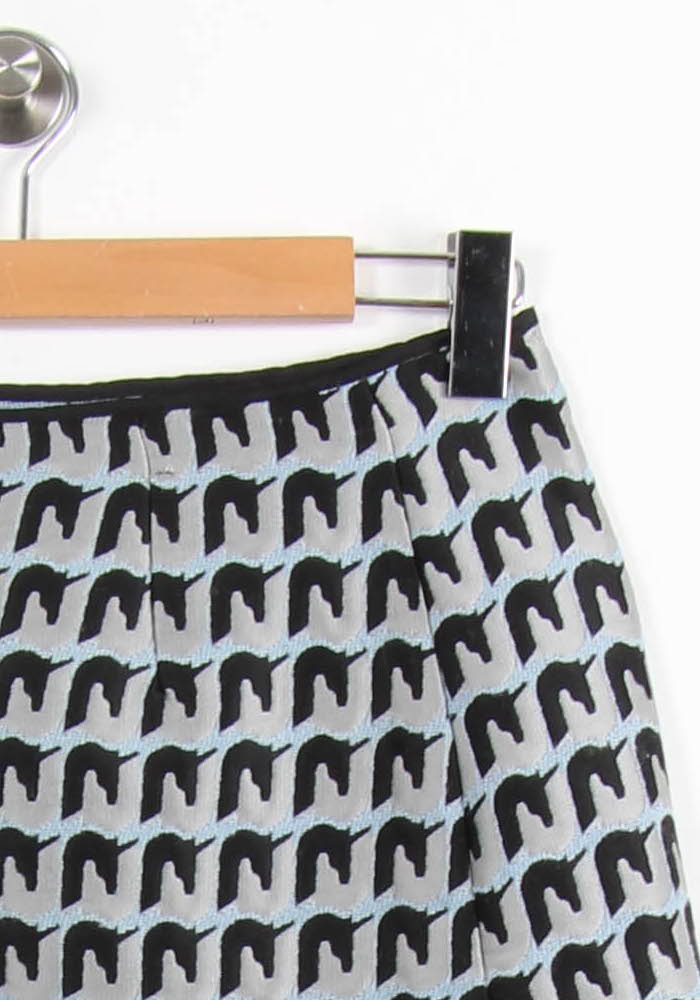 Jupe Courte Noire et Blanche - Taille M/38 de la marque Tara Jarmon | PARAD61634 - Vendu par Paradigme - Image 3