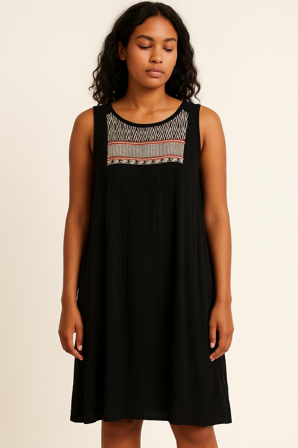 Robe Longue Noire - Taille M/38 de la marque La Fée Maraboutée | PARAD61711 - Vendu par Paradigme - Image 1
