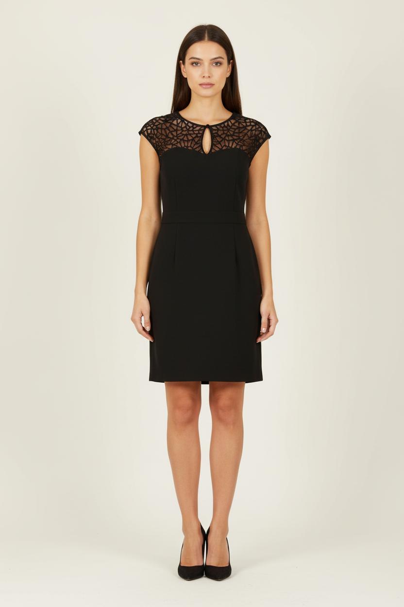 Robe Courte Noire - Taille M/38 de la marque Sandro | PARAD62384 - Vendu par Paradigme - Image 1