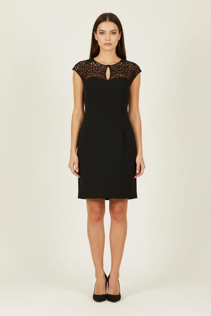 Robe Courte Noire - Taille M/38 de la marque Sandro | PARAD62384 - Vendu par Paradigme - Image 1