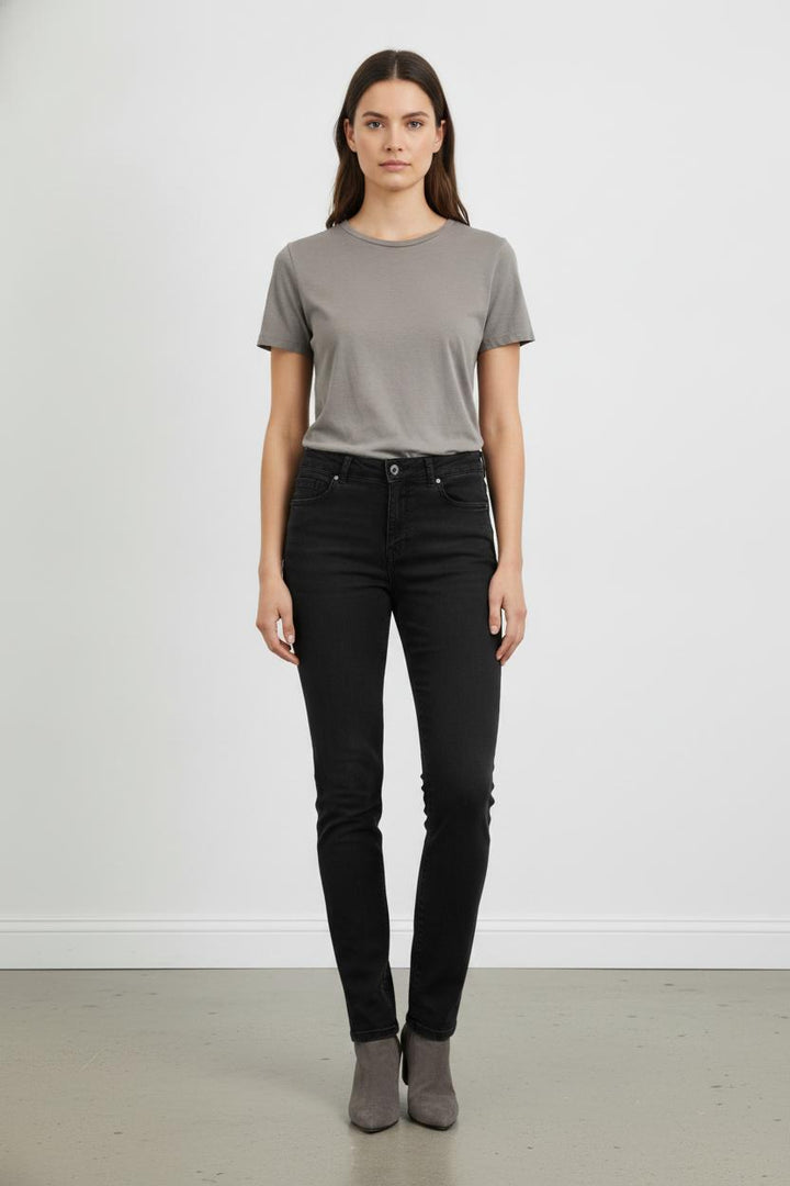 Jean Noir - Taille L/40 de la marque La Fée Maraboutée | PARAD62387 - Vendu par Paradigme - Image 1